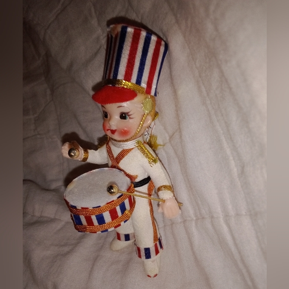Mid Century Modern Christmas Drummer Boy Tree Ornament Flocked - Picture 4 of 9